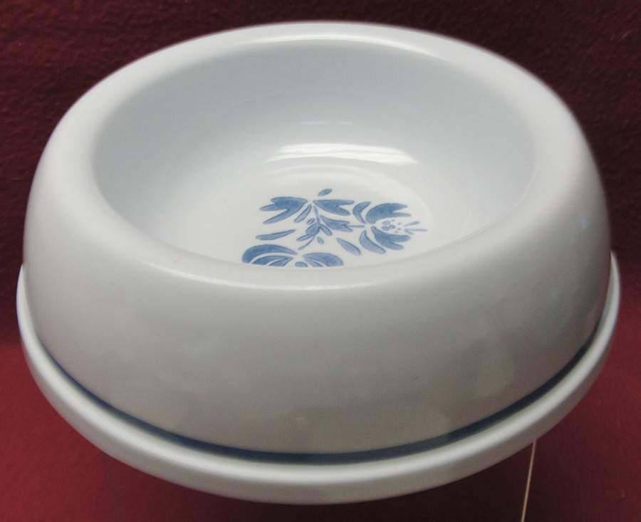 Yorktowne Pet Bowl by Pfaltzgraff-1