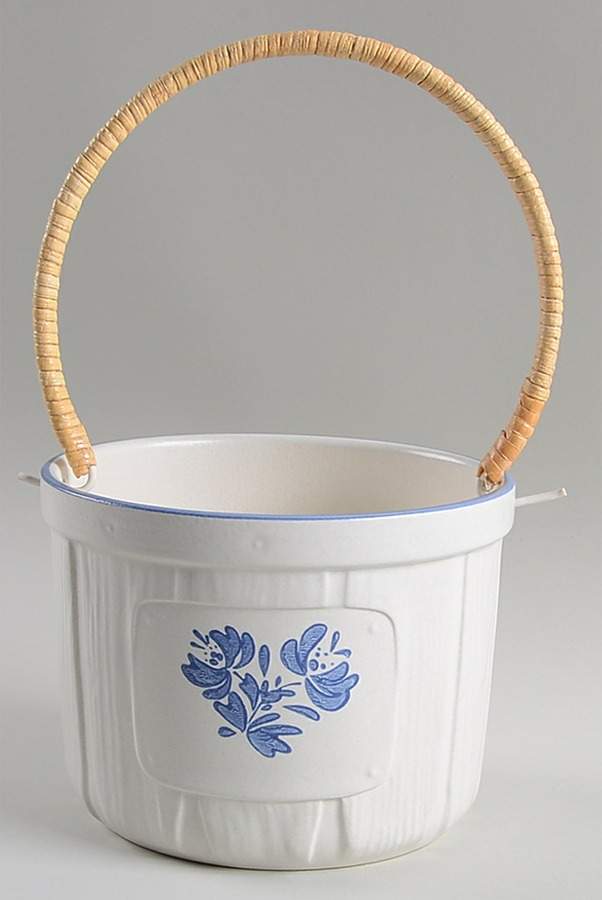 Yorktowne Wicker Handled Basket by Pfaltzgraff-1