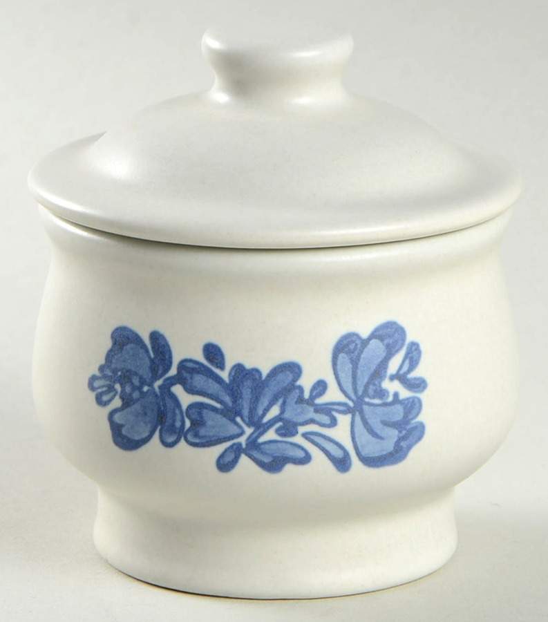 Yorktowne Child's Sugar Bowl & Lid by Pfaltzgraff-1