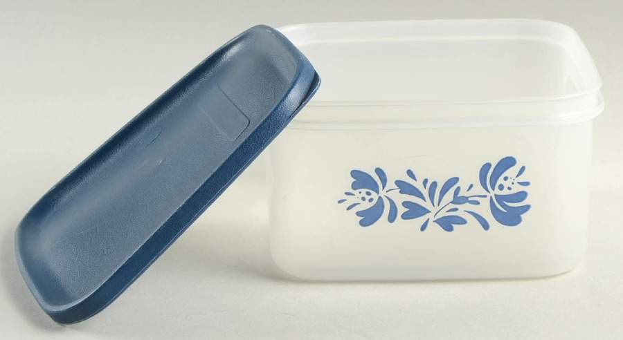 Yorktowne 3" Square Plastic Storage Box by Pfaltzgraff-1