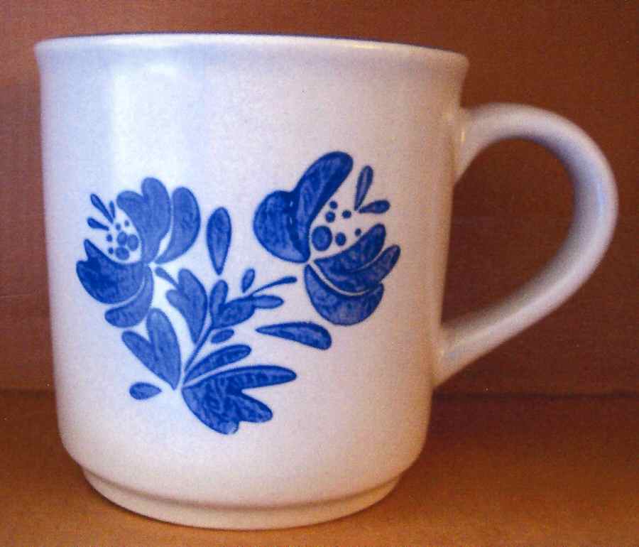 Yorktowne Mug by Pfaltzgraff-1