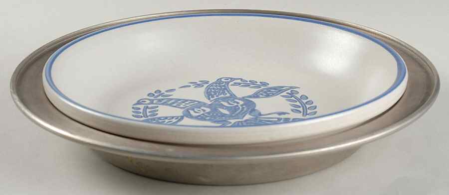Yorktowne Metal Pie Serving Plate with Insert by Pfaltzgraff-1