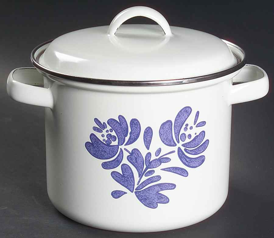 Yorktowne 2.5 Quart Metal Stew Pot by Pfaltzgraff-1