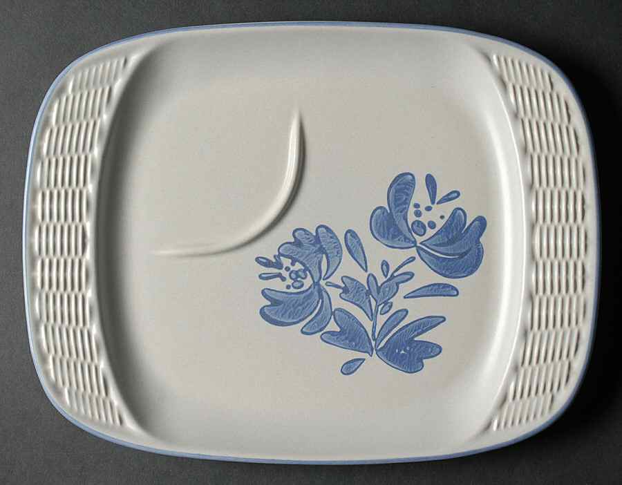 Yorktowne Rectangular Basketweave Snack Tray by Pfaltzgraff-1