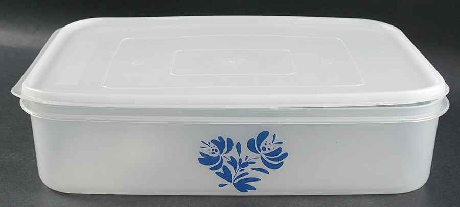Yorktowne 14" Plastic Rectangular Storage Box by Pfaltzgraff-1
