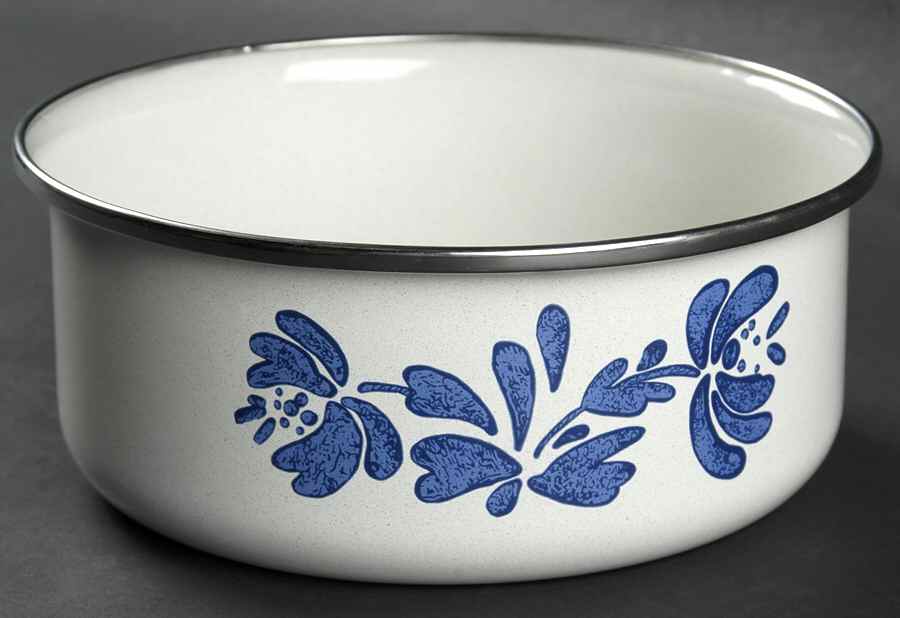 Yorktowne 6 5/8" Metal Bowl by Pfaltzgraff-1