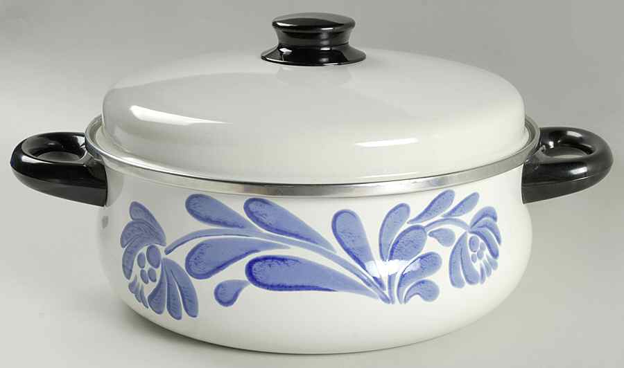 Yorktowne 4 Quart Metal Covered Casserole by Pfaltzgraff-1