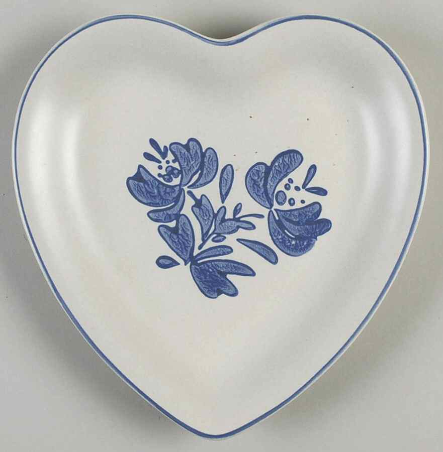 Yorktowne Heart Shaped Plate by Pfaltzgraff-1