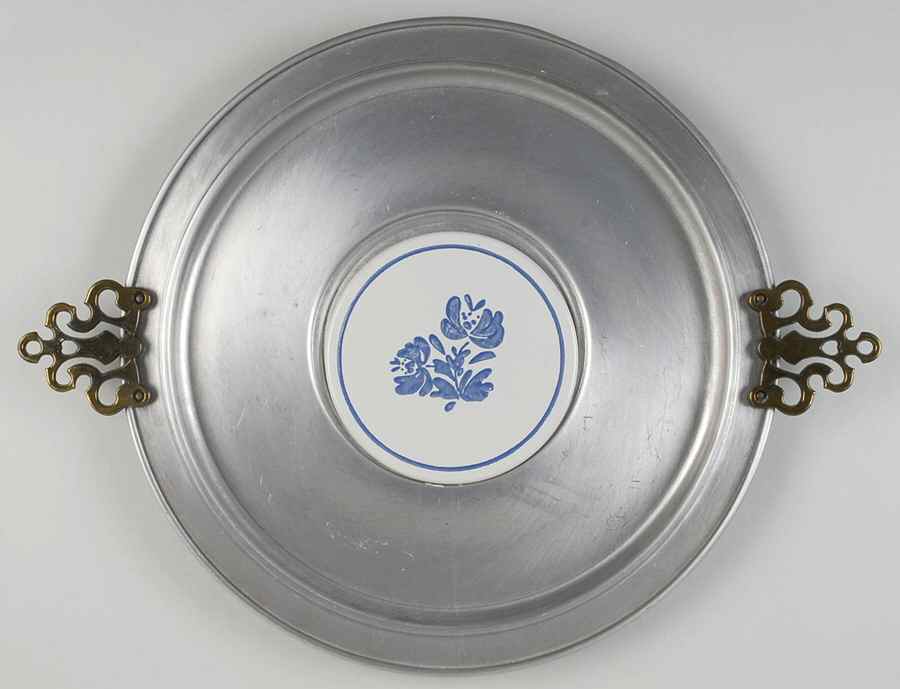 Yorktowne Round Handled Serving Tray with Tile Metal by Pfaltzgraff-1