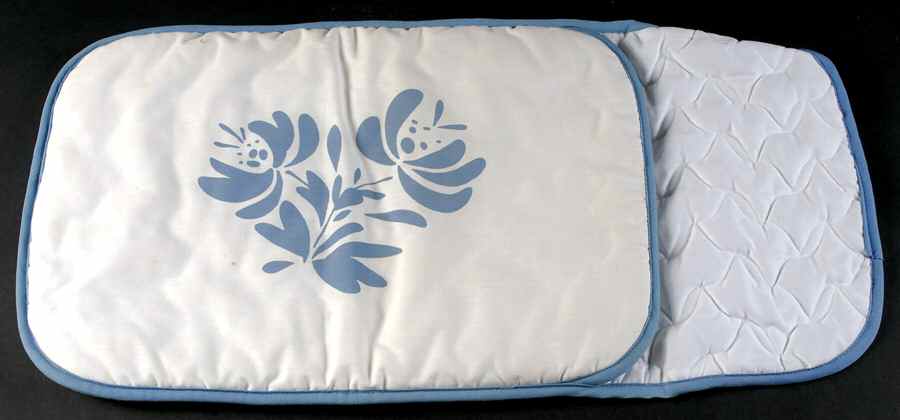 Yorktowne Cloth Rectangular Baker Cover by Pfaltzgraff-1