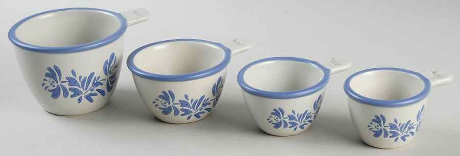 Yorktowne Measuring Cup Set (1 Cup,1/2 Cup,1/3 Cup,1/4 Cup) by Pfaltzgraff-1