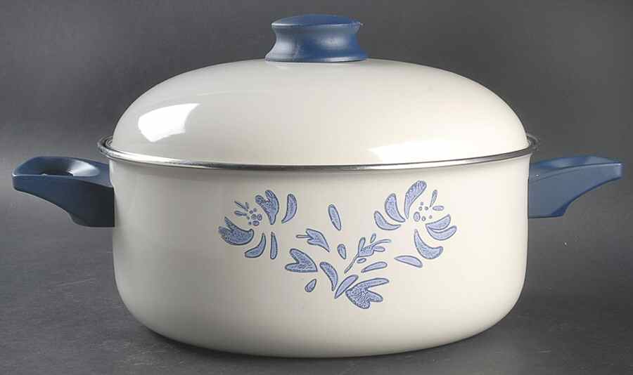 Yorktowne 4 Qt Metal Covered Casserole by Pfaltzgraff-1