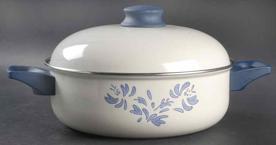 Yorktowne 2.5 Quart Metal Round Covered Casserole by Pfaltzgraff-1