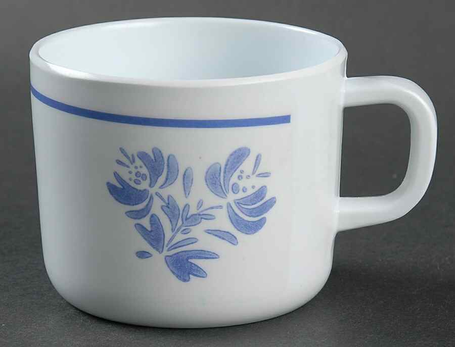 Yorktowne Melmac/Melamine Child's Mug by Pfaltzgraff-1