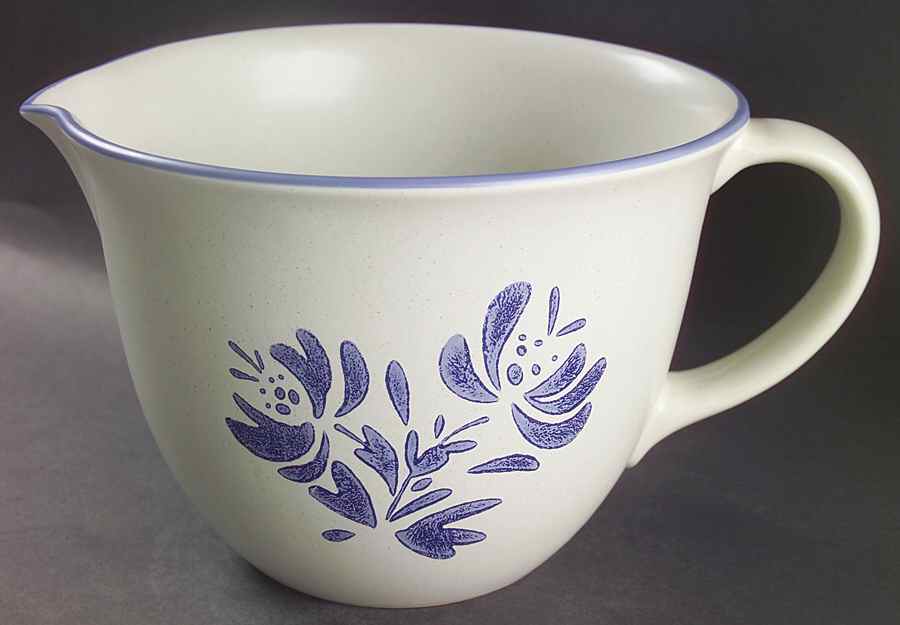 Yorktowne Oversize Batter Bowl by Pfaltzgraff-1