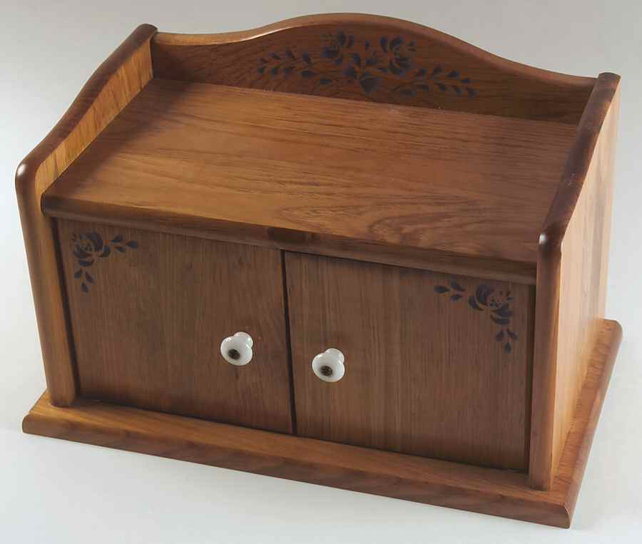 Yorktowne Wood Bread Box by Pfaltzgraff-1