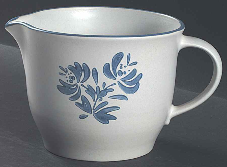 Yorktowne Small Batter Bowl by Pfaltzgraff-1