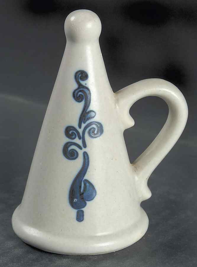 Yorktowne Candle Snuffer by Pfaltzgraff-1