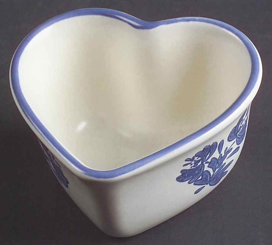 Yorktowne Heart Shaped Custard Cup by Pfaltzgraff-1