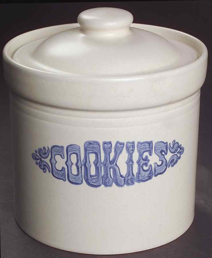 Yorktowne Cookie Jar & Lid by Pfaltzgraff-1