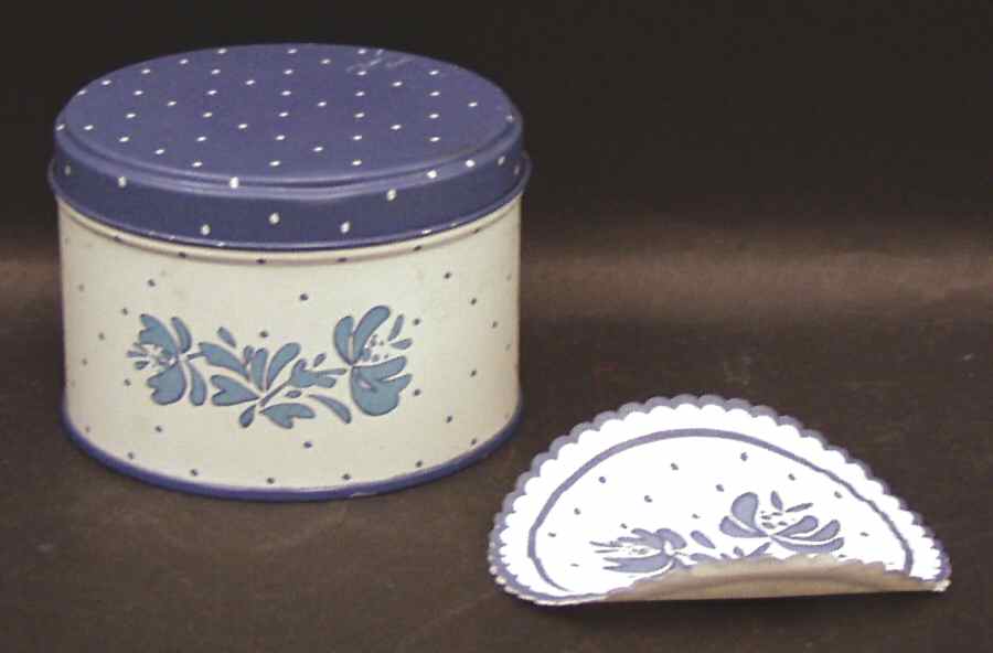 Yorktowne Paper Coasters with Round Metal Box by Pfaltzgraff-1