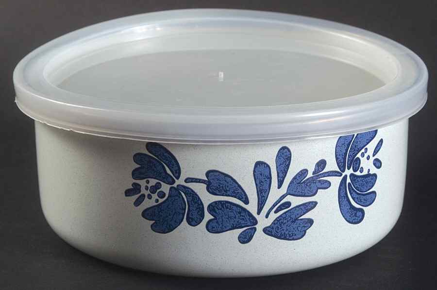 Yorktowne Bowl-Metal 5 3/4 W/Plastic Lid by Pfaltzgraff-1