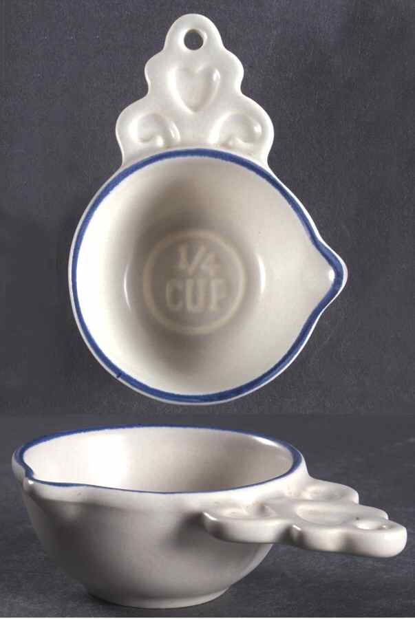 Yorktowne 1/4 Cup Measuring Cup with Spout by Pfaltzgraff-1