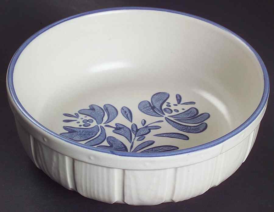 Yorktowne 7" 1 Quart Harvest Bowl by Pfaltzgraff-1