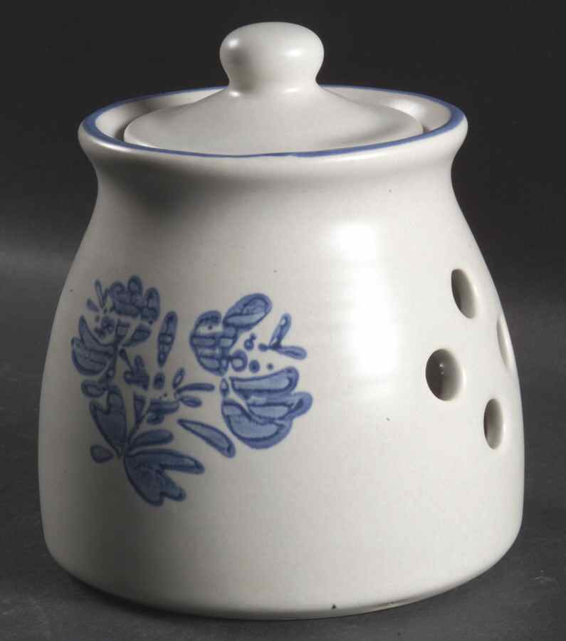 Yorktowne Garlic Keeper & Lid by Pfaltzgraff-1