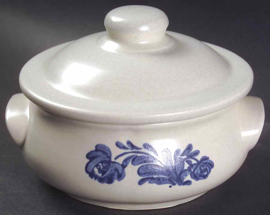 Yorktowne Individual Casserole & Lid by Pfaltzgraff-1