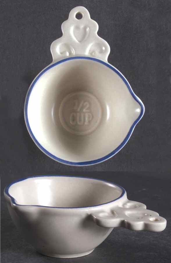 Yorktowne 1/2 Cup Measuring Cup with Spout by Pfaltzgraff-1