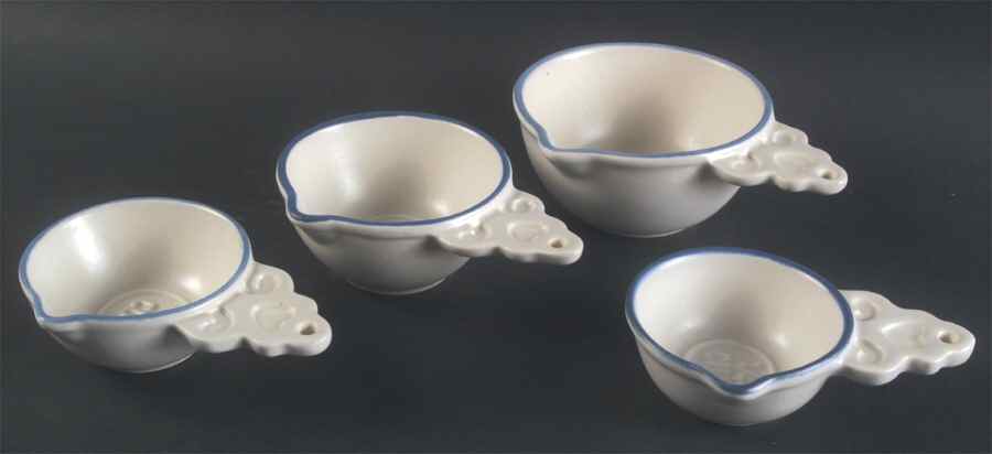 Yorktowne (4 Piece) Measuring Cup Set with Spouts by Pfaltzgraff-1