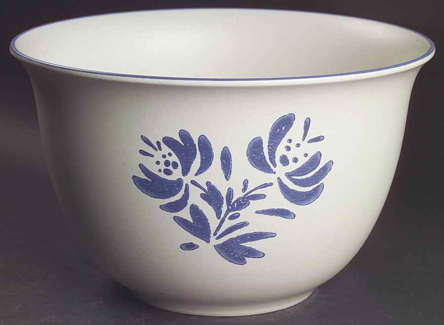 Yorktowne Round Great Bowl by Pfaltzgraff-1
