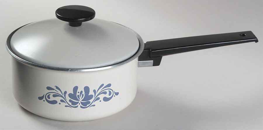 Yorktowne Saucepan Covered Metal 1.75 Quarts by Pfaltzgraff-1