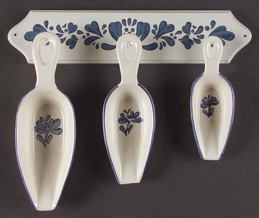 Yorktowne Scoop Set with Wood Rack by Pfaltzgraff-1