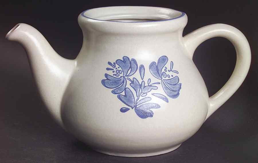 Yorktowne Teapot No Lid by Pfaltzgraff-1