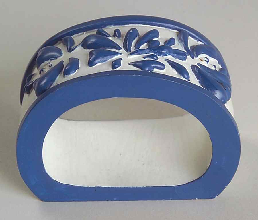 Yorktowne Napkin Ring by Pfaltzgraff-1