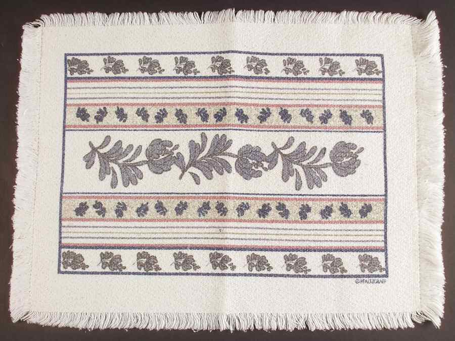 Yorktowne Cloth Placemat by Pfaltzgraff-1