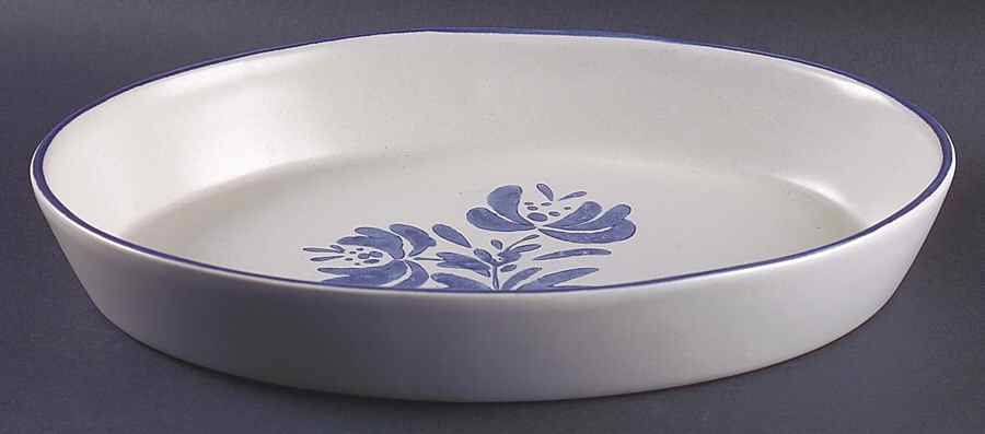 Yorktowne 15" Oval Baker by Pfaltzgraff-1