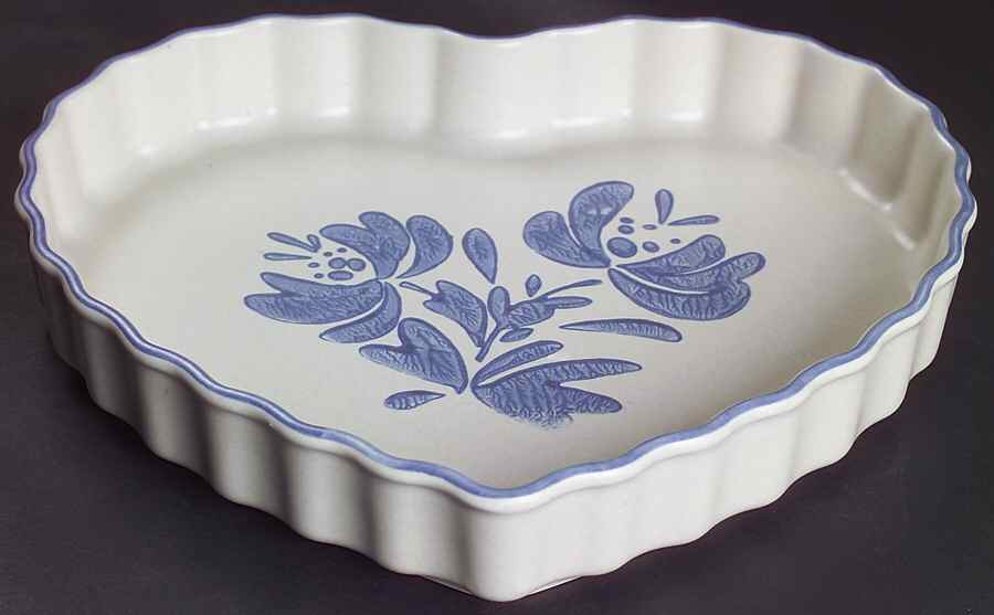 Yorktowne Heart Shape Quiche Dish by Pfaltzgraff-1