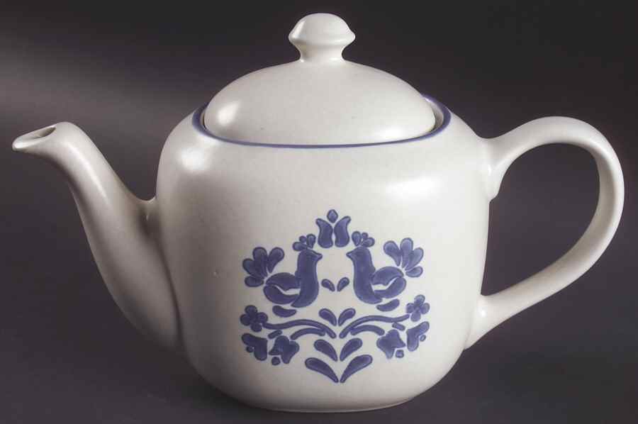 Yorktowne Oval Teapot & Lid by Pfaltzgraff-1