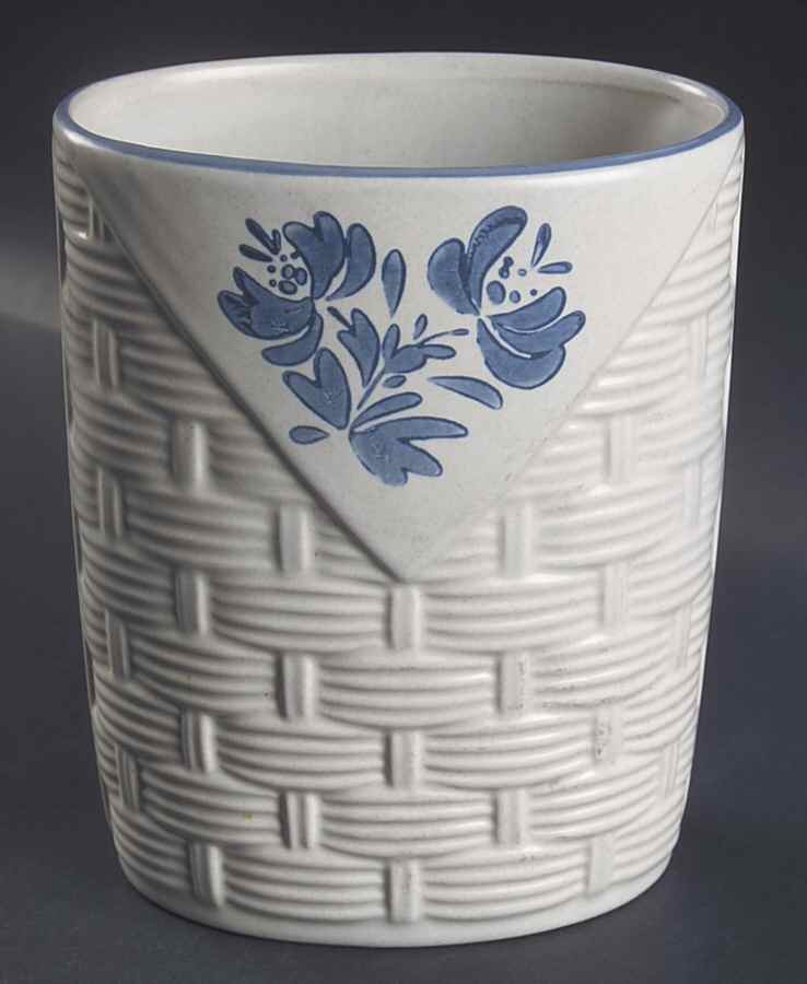 Yorktowne Basketweave Utensil Holder by Pfaltzgraff-1