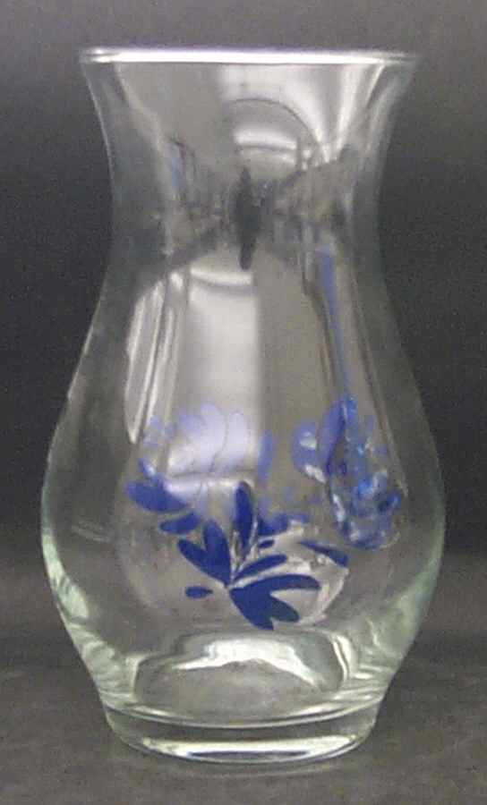 Yorktowne Glassware Vase by Pfaltzgraff-1