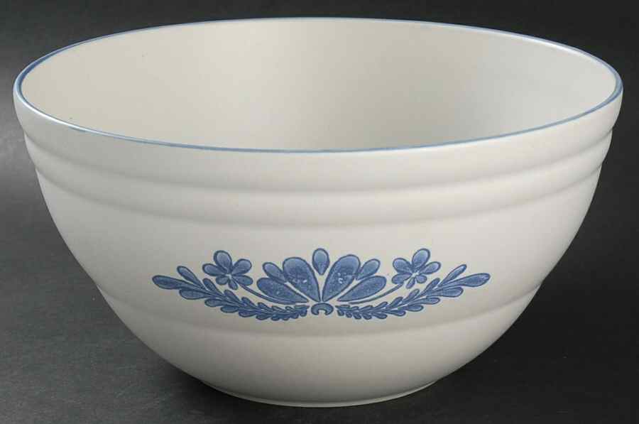 Yorktowne 11" Mixing Bowl by Pfaltzgraff-1
