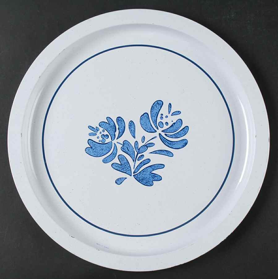 Yorktowne 13" Metal Round Tray by Pfaltzgraff-1