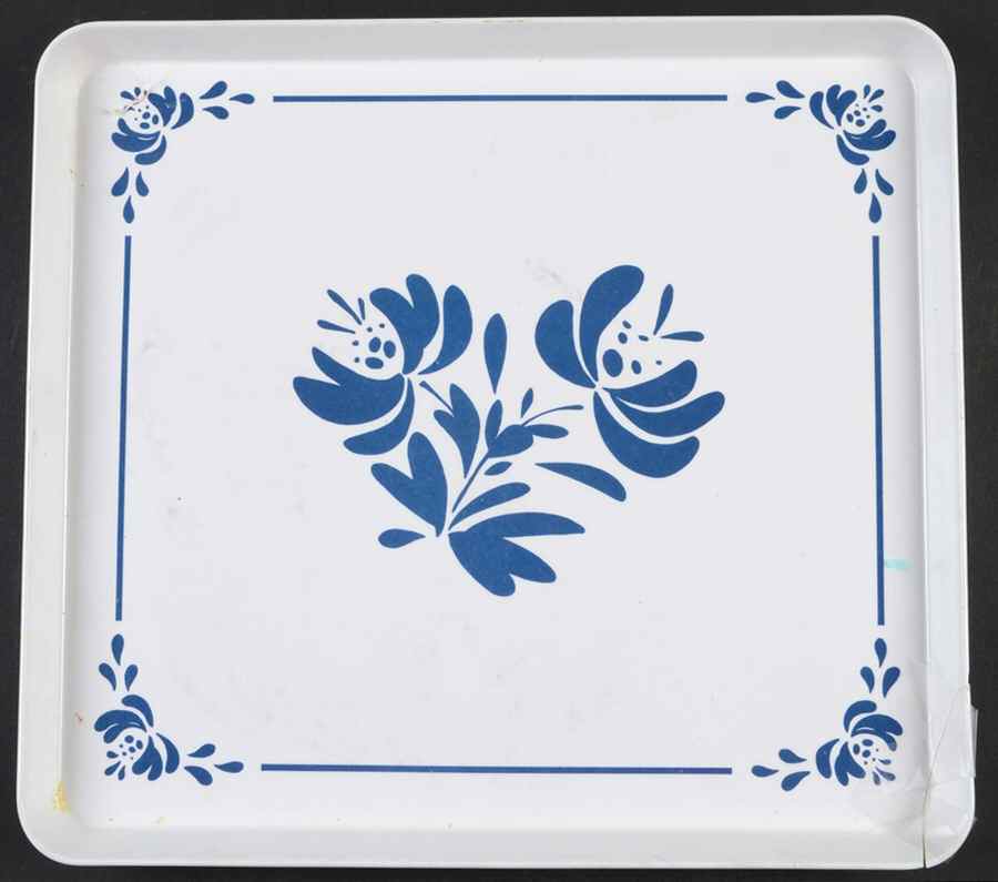 Yorktowne 13" Plastic Serving Tray by Pfaltzgraff-1