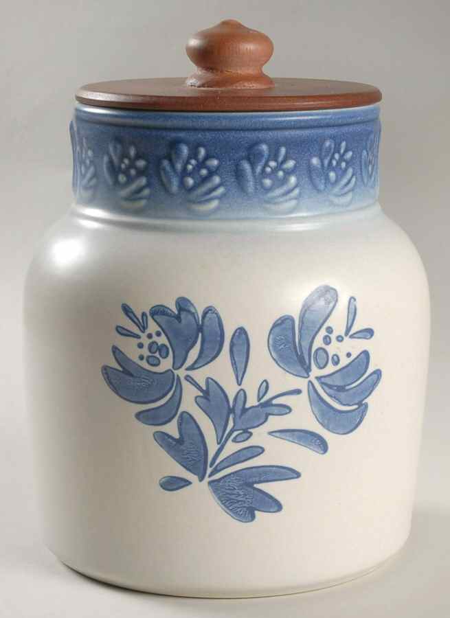 Yorktowne Treasure Jar & Wood Lid by Pfaltzgraff-1