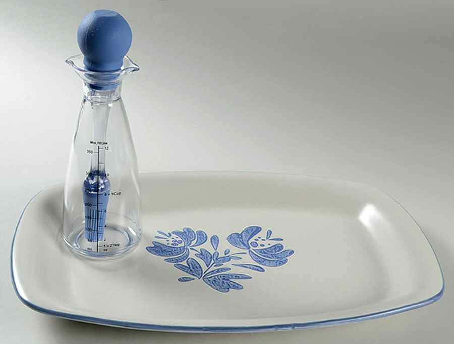 Yorktowne 2 Pc Barbeque Set (16" Platter & Glass Bottle) by Pfaltzgraff-1