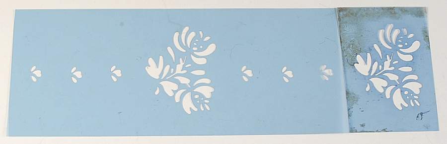 Yorktowne Wallpaper Stencil by Pfaltzgraff-1