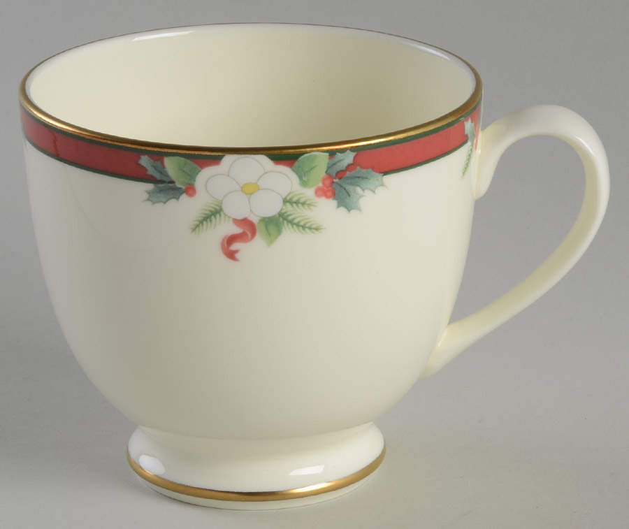 Yuletide (Bone) Footed Cup by Pfaltzgraff-1